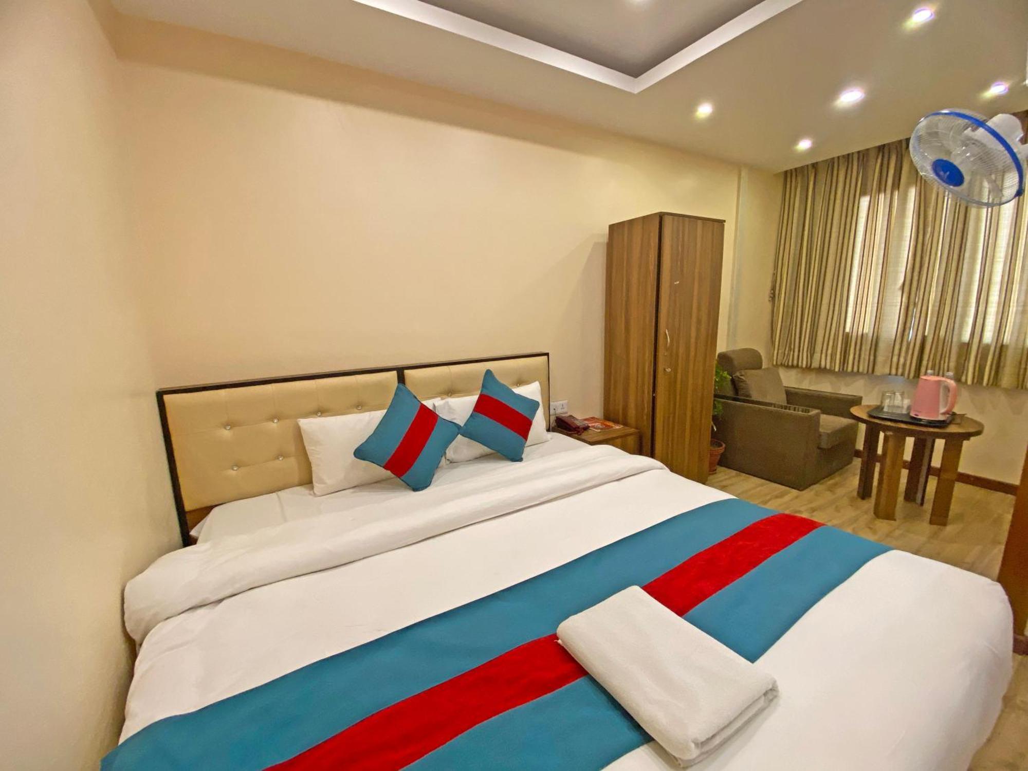 Hotel Airport Holiday Katmandu Eksteriør billede